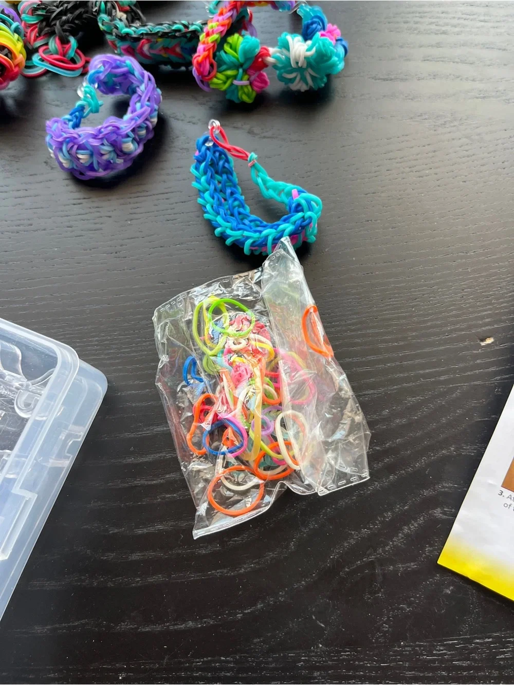 Bandaloom Rubber Band Bracelet Making Kit Craft Set Organizer & Instructions